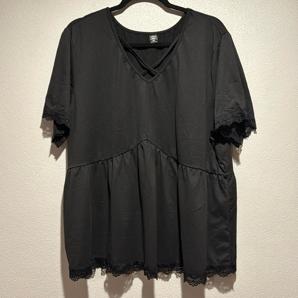 Shein curve peplum tee